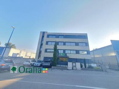 Local commercial à louer 750 € Teyssère St Martin d Heres 38400