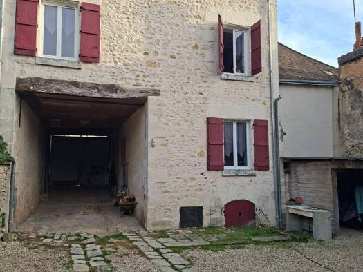 Maison à vendre 154 000 € 5 pièces 4 chambres 100 m² 1 314 m² de terrain Châtillon-sur-Indre 36700