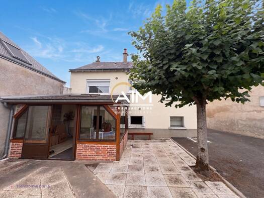Maison à vendre 189 000 € 4 pièces 2 chambres 96 m² 620 m² de terrain La Ville-aux-Dames 37700