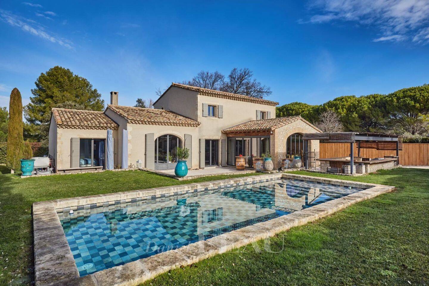 Maison à vendre, 212m², EYGALIERES