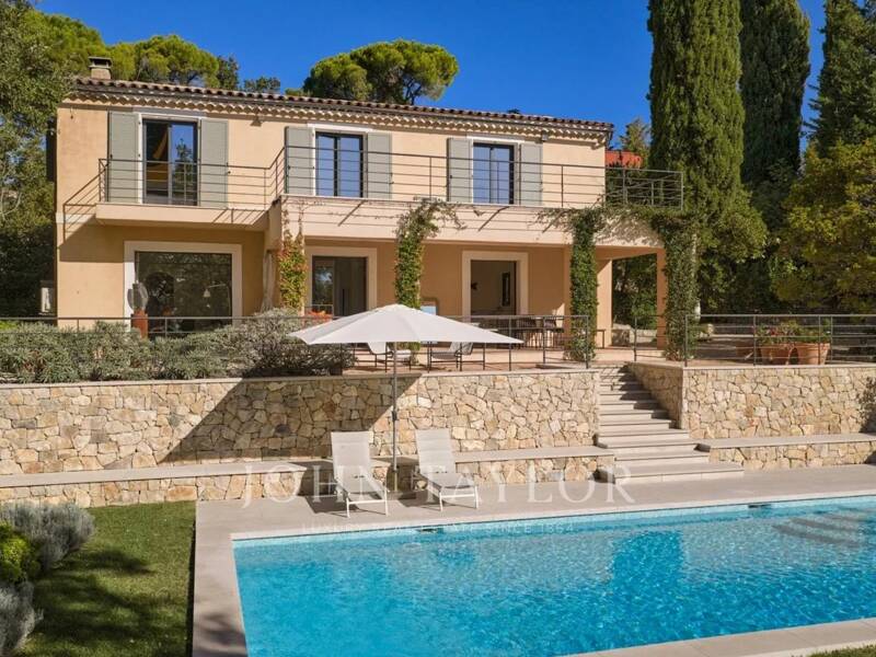 Maison à louer, 173m², VALBONNE