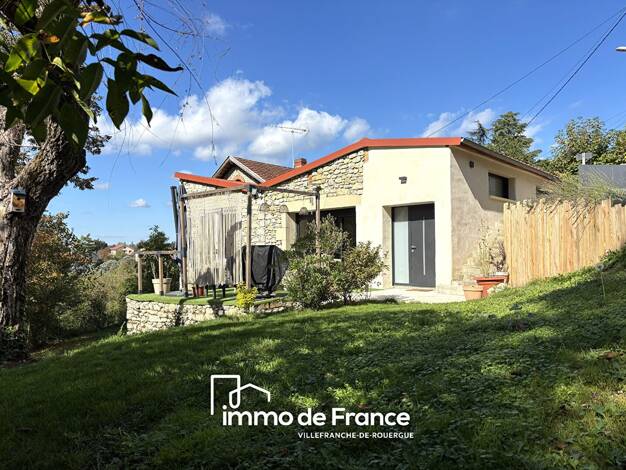 Maison à vendre 249 900 € 4 pièces 3 chambres 120 m² 1 157 m² de terrain Nord Est Villefranche de Rouergue 12200