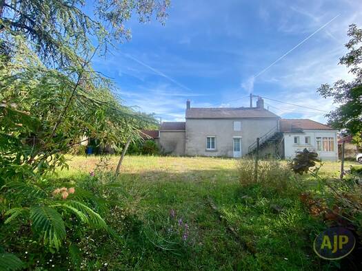 Maison à vendre 244 900 € 4 pièces 3 chambres 91 m² 3 458 m² de terrain Rouans 44640