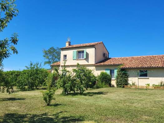 Maison à vendre 399 000 € 5 pièces 3 chambres 135 m² 5 223 m² de terrain Ribagnac 24240