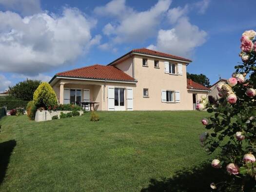 Maison à vendre 450 000 € 6 pièces 5 chambres 150 m² 1 098 m² de terrain Bellerive sur Allier 03700