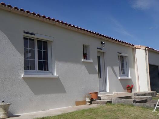 Maison à vendre 138 000 € 4 pièces 3 chambres 86 m² 662 m² de terrain Mirambeau 17150