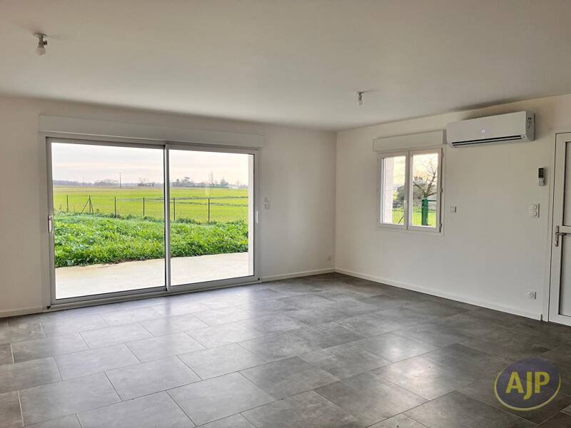 Maison à louer, 106m², SOULIGNONNE