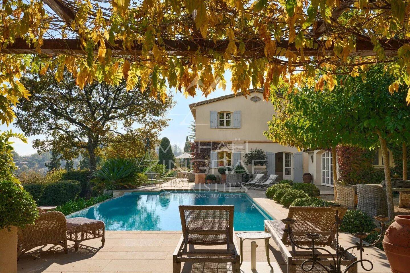 Maison à vendre, 220m², LE BAR SUR LOUP