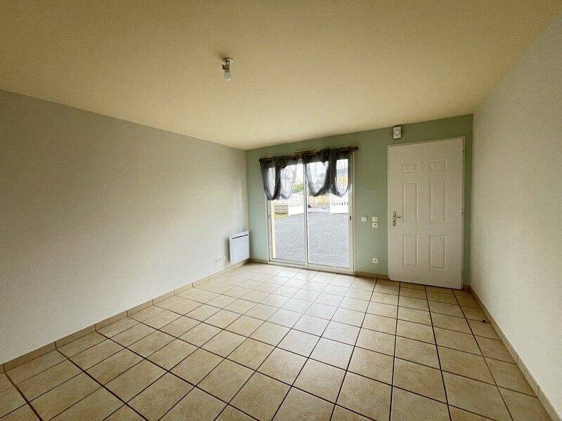 Maison à louer, 77m², CHATEAUNEUF DU FAOU