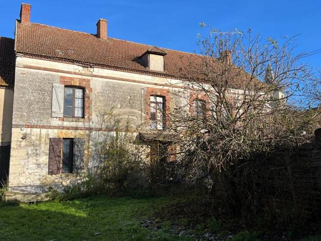 Maison à vendre 99 000 € 4 pièces 3 chambres 240 m² 435 m² de terrain Athis 51150