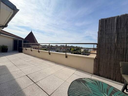 Appartement à vendre 239 000 € 2 pièces 1 chambre 44,49 m² Étage 4/4 Le Centre Ville Villiers-sur-Marne 94350