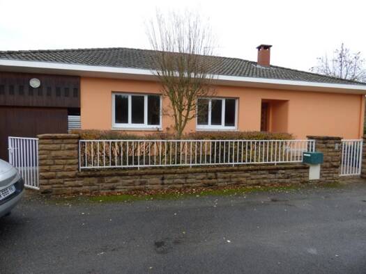 Maison de plain-pied à louer 1 050 € 4 pièces 3 chambres 87,9 m² dès le 14/06/2026 Bioux Mâcon 71000