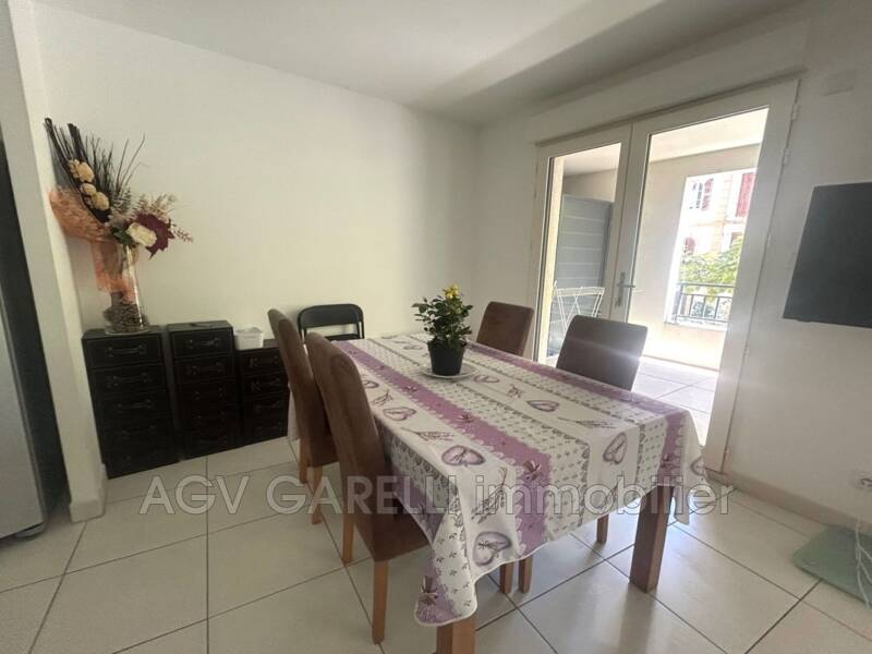 Maison à louer, 43m², HYERES