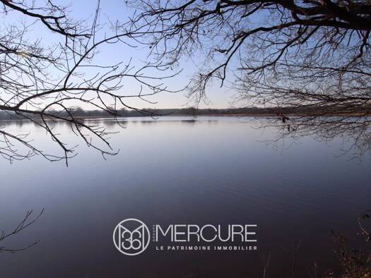 Terrain à vendre 667 000 € 375 945 m² de terrain Le Blanc 36300