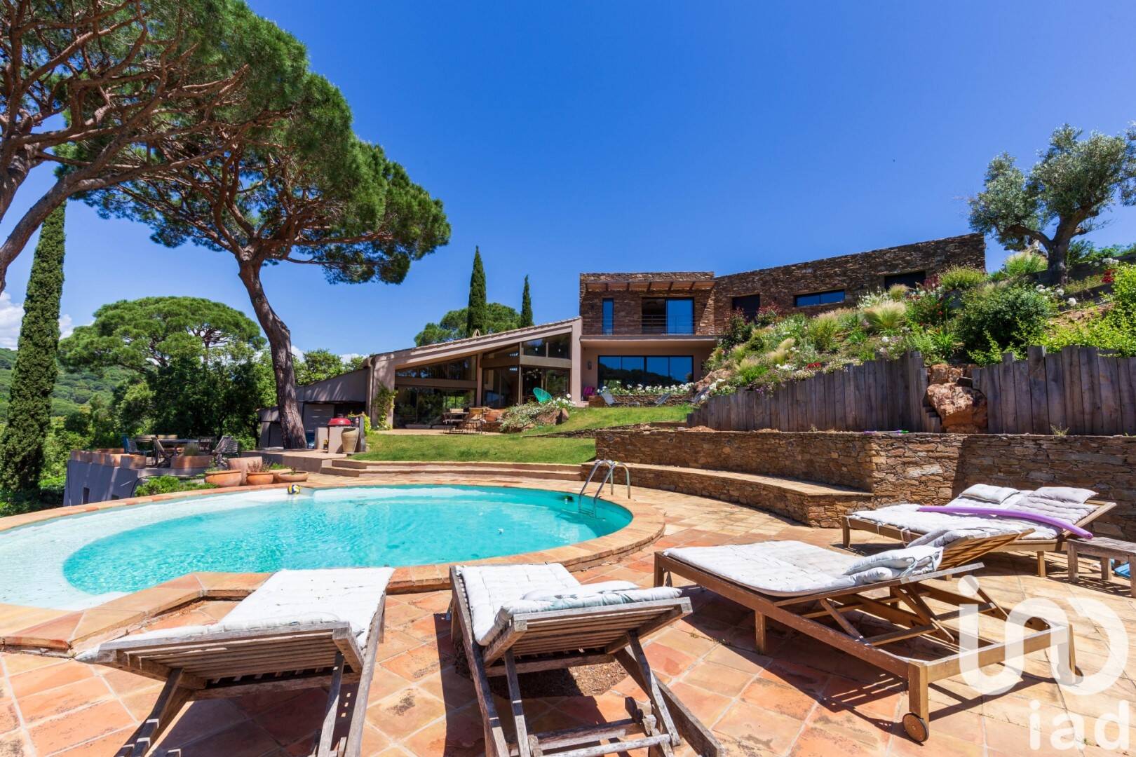 Maison à vendre, 365m², LA CROIX VALMER