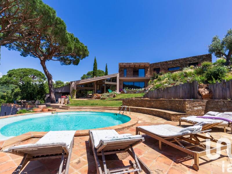 Maison à vendre, 365m², LA CROIX VALMER