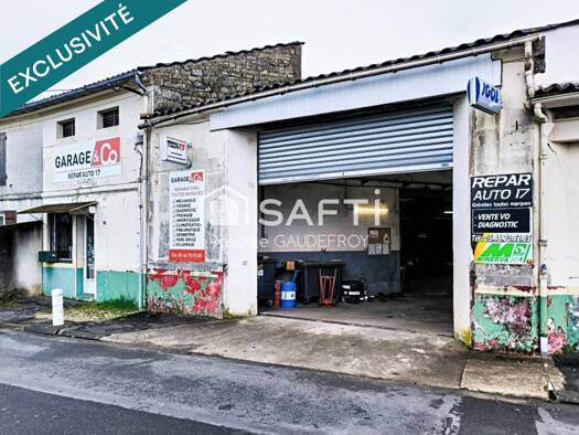 Local commercial à vendre 105 800 € 440 m² de surface de vente Champagnolles 17240