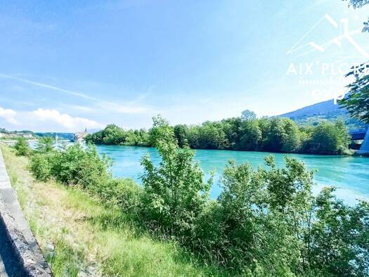 Appartement à vendre 274 000 € 4 pièces 1 chambre 85,46 m² RDC Seyssel 01420
