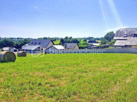 Terrain constructible viabilisé à vendre 54 000 € 1 244 m² de terrain Layrisse 65380