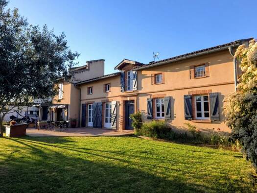 Maison à vendre 530 000 € 7 pièces 6 chambres 205 m² 2 700 m² de terrain Fronton 31620