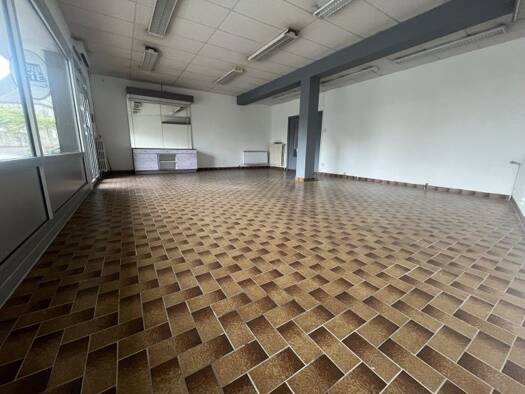 Local commercial à louer 550 € 78 m² de surface de vente Égletons 19300