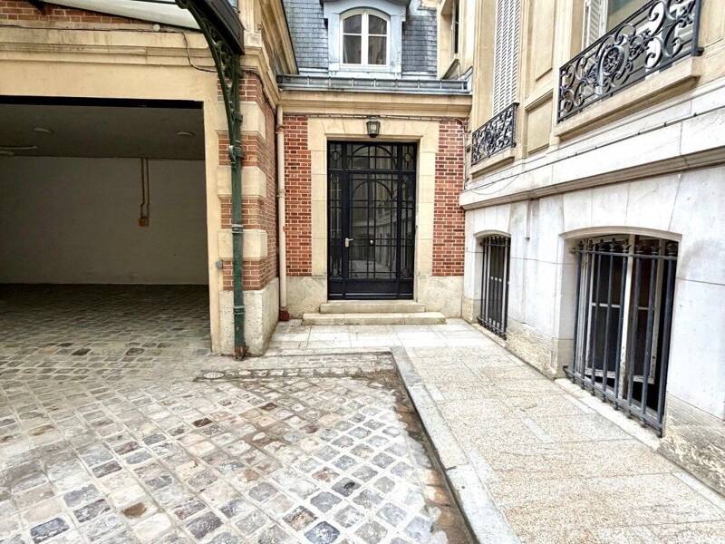 Maison à louer, 270m², PARIS 8E
