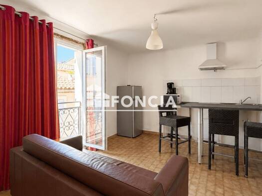 Appartement à vendre 165 000 € 3 pièces 2 chambres 42,8 m² Étage 2/3 Ouest Cogolin 83310