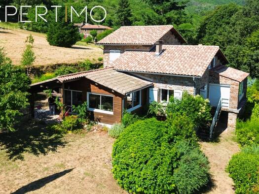 Maison à vendre 510 000 € 9 pièces 6 chambres 275 m² 4 623 m² de terrain Saumane 30125