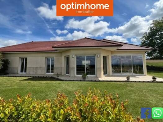 Maison de plain-pied à vendre 438 000 € 4 pièces 3 chambres 139 m² 2 619 m² de terrain Saint-Laurent-Bretagne 64160