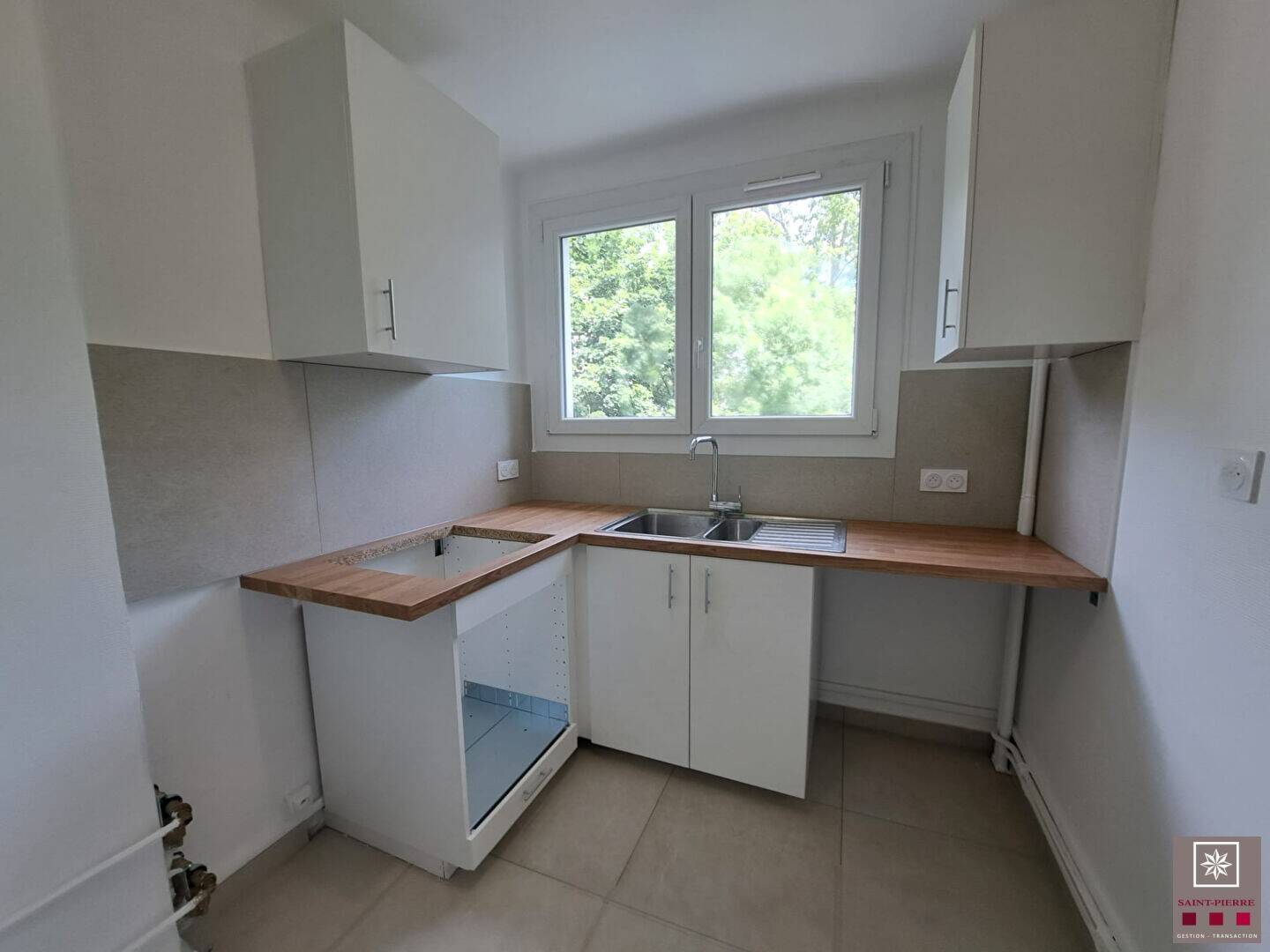 Maison à louer, 57m², TASSIN LA DEMI LUNE