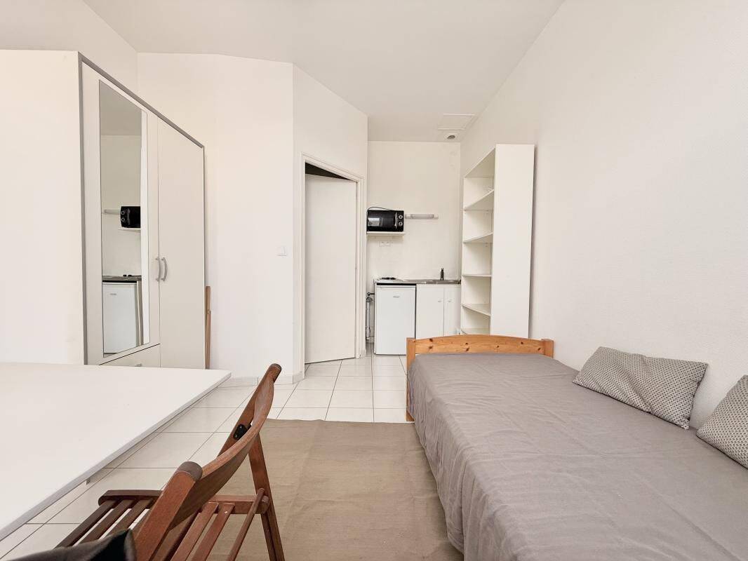 A louer - Studio de 15m² meublé — 2