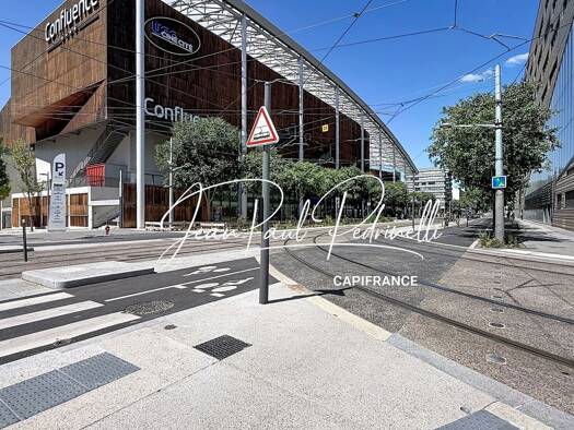 Appartement à vendre 68 000 € 1 pièce 20 m² Étage 2/5 Confluence Lyon 2ème arrondissement 69002