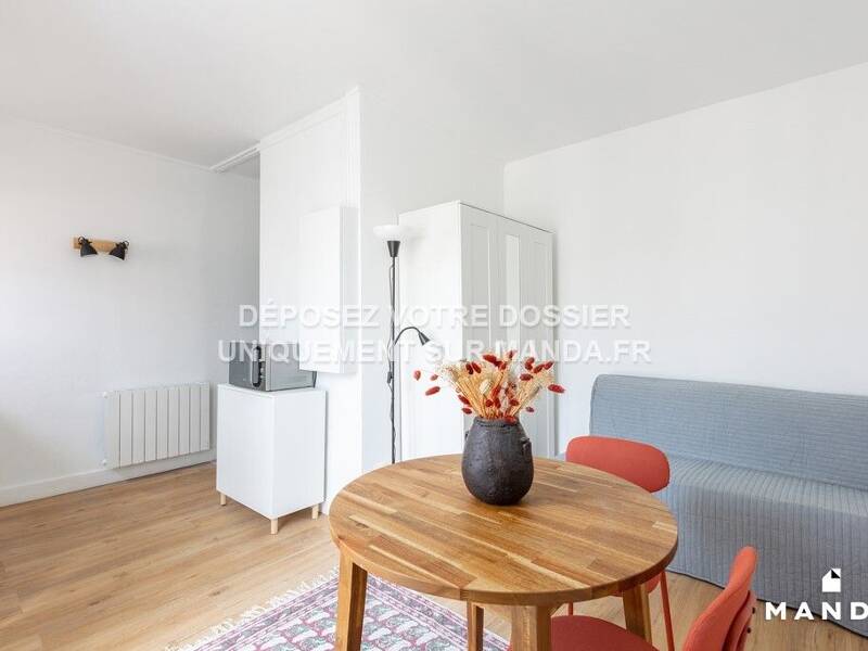 Maison à louer, 16m², PARIS 18E