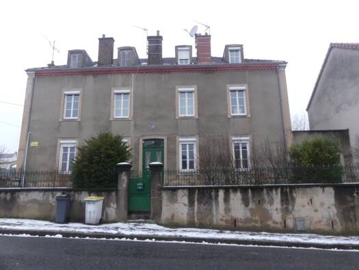 Appartement à vendre 139 000 € 5 pièces 3 chambres 113,2 m² RDC La Couronne-Saint Henri Le Creusot 71200