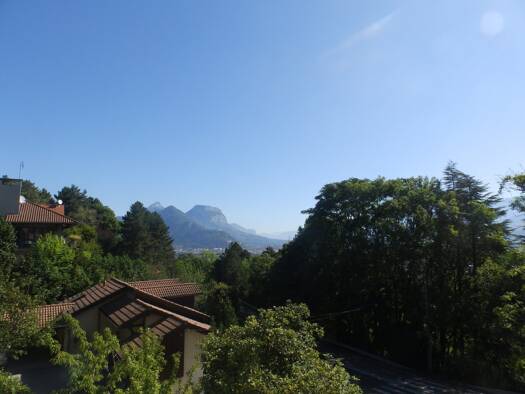 Maison à louer 1 760 € 5 pièces 4 chambres 120 m² Seyssins 38180