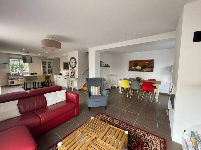 Maison à louer, 110m², SAINT GENIS POUILLY