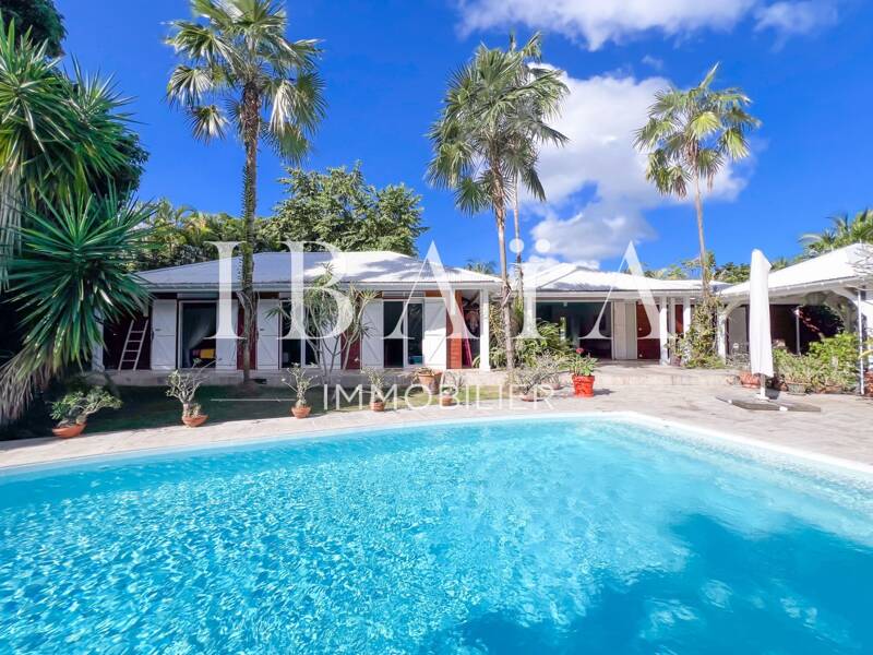 Maison à vendre, 151m², PETIT BOURG