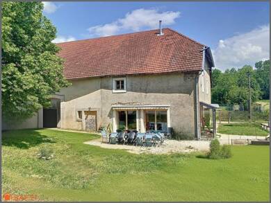 Maison à vendre 350 000 € 7 pièces 5 chambres 250 m² 1 767 m² de terrain Levier 25270