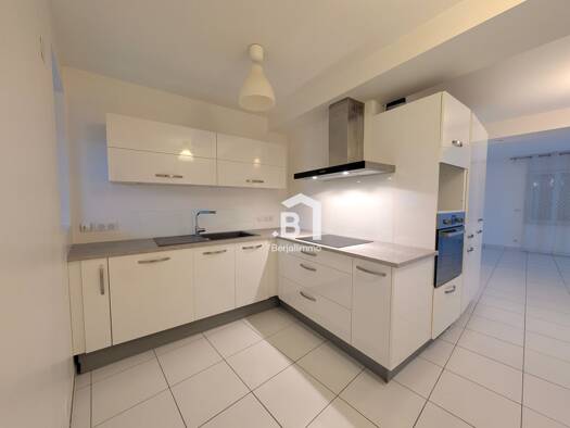 Appartement à vendre 170 000 € 3 pièces 2 chambres 60,3 m² RDC Saint-Alban-de-Roche 38080