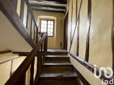Appartement à vendre 132 000 € 1 pièce 23 m² Dernier étage, Étage 2/2 Centre Lisses 91090