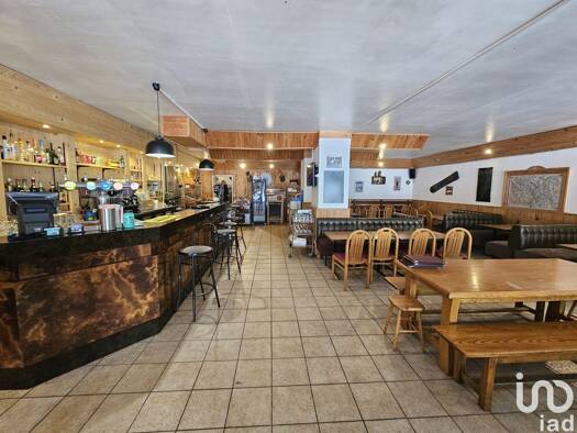 Local commercial à vendre 130 000 € 190 m² de surface de vente Réallon 05160