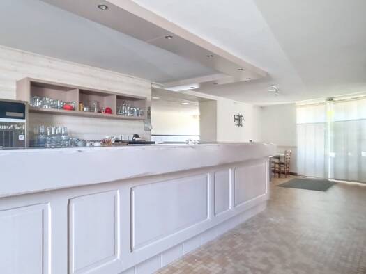 Immeuble à vendre 311 000 € 323 m² Essarts en Bocage 85140