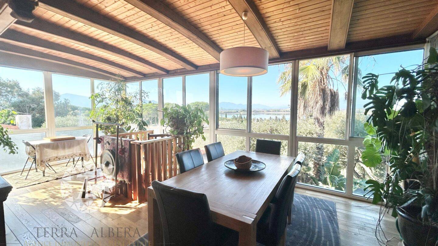 Maison à vendre, 225m², VILLENEUVE DE LA RAHO