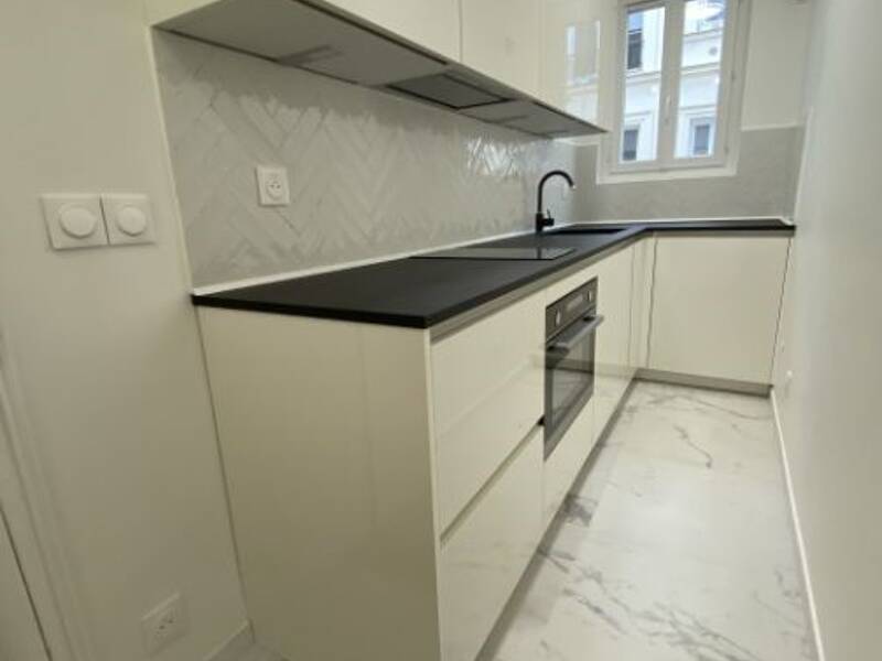 Maison à louer, 32m², PARIS 18E