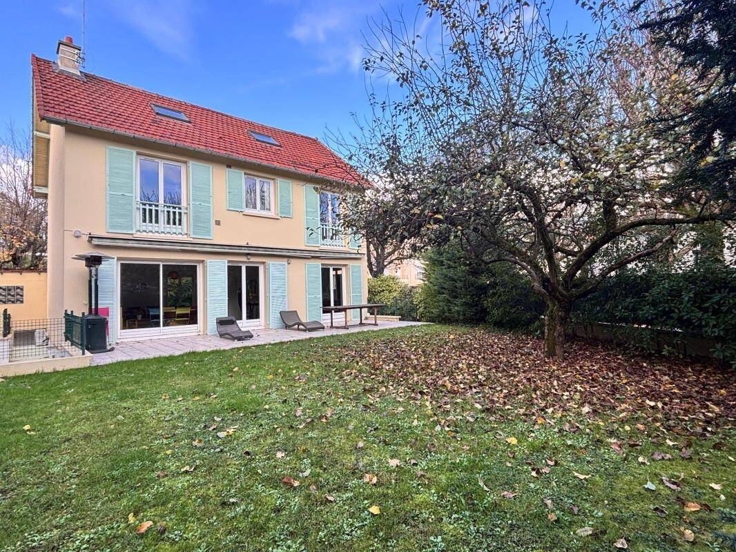 Maison à vendre, 267m², SAINT MAUR DES FOSSES
