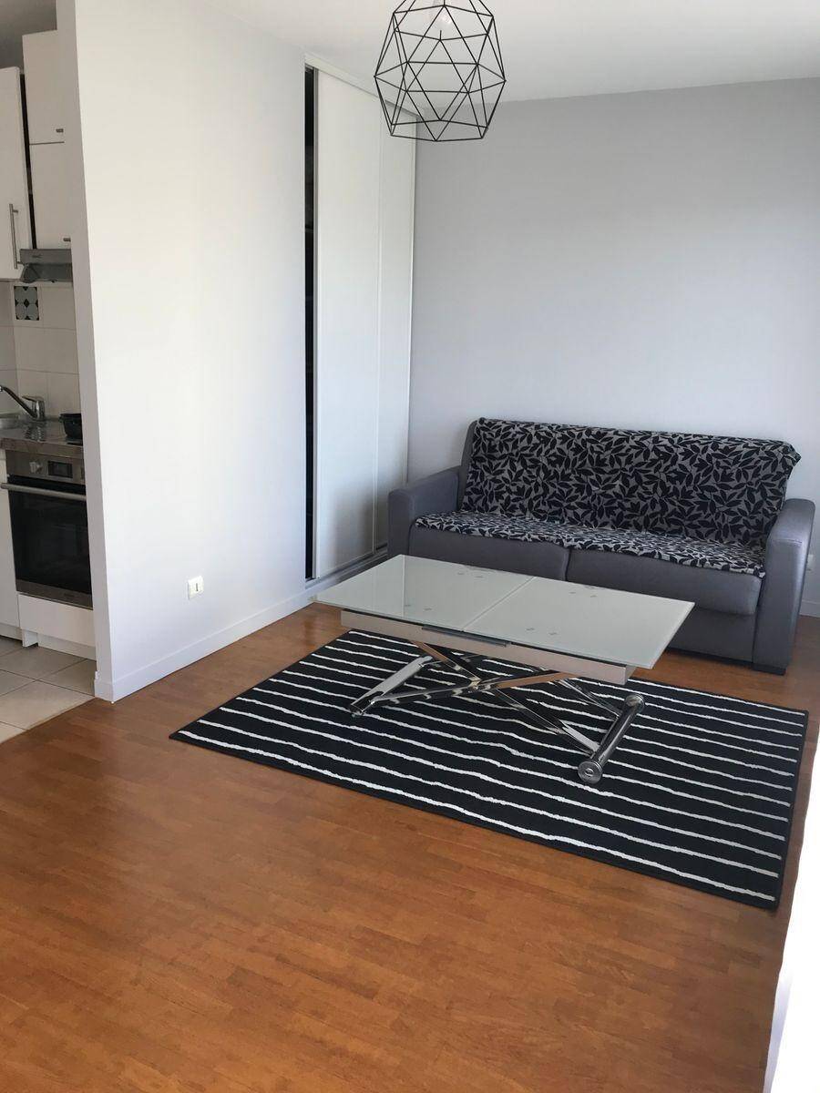 Maison à louer, 25m², SAINT MAUR DES FOSSES
