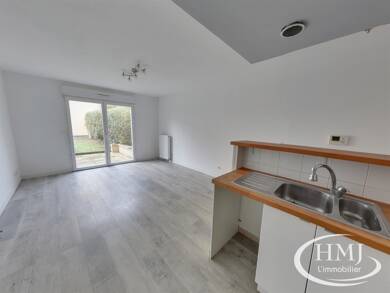 Appartement à vendre 169 900 € 2 pièces 1 chambre 45 m² RDC Centre Lisses 91090