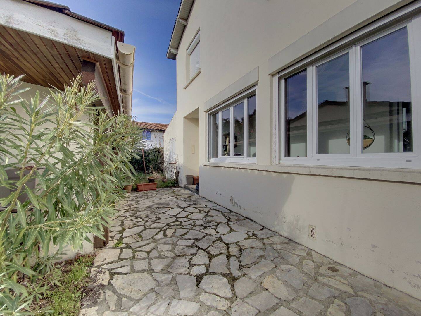 TOULOUSE - Maison familiale ou investissement -2 logements comm — 9