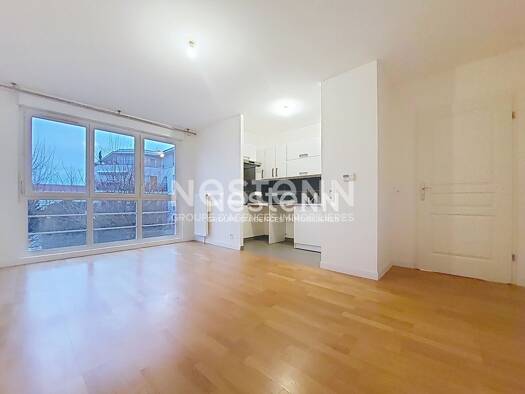 Appartement à louer 972 € 2 pièces 1 chambre 41 m² Étage 1/3 Chamfleury-Port Royal Voisins-le-Bretonneux 78960
