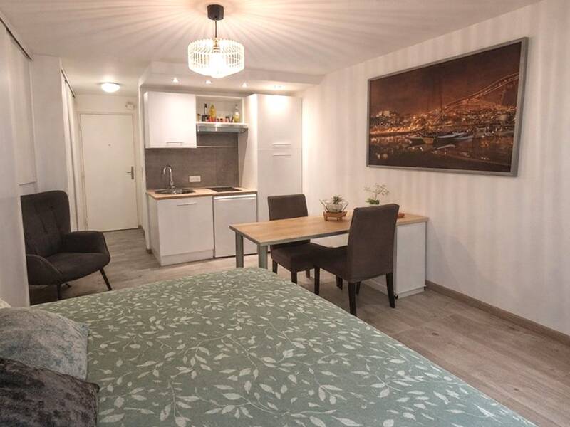 Maison à louer, 20m², CANNES